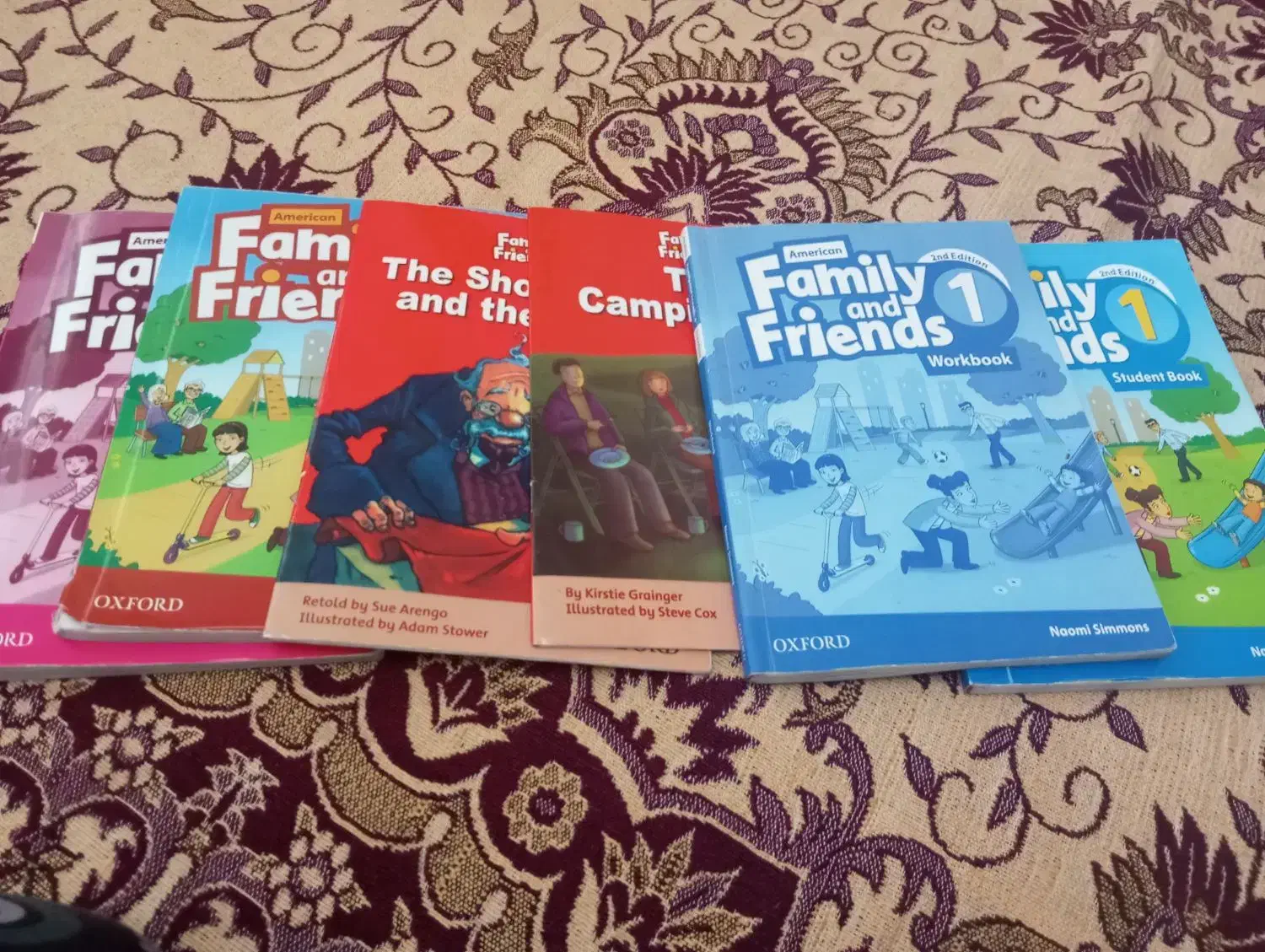 کتاب زبان فمیلی1و2|کتاب و مجله آموزشی|رباط‌کریم, رباط‌کریم|دیوار