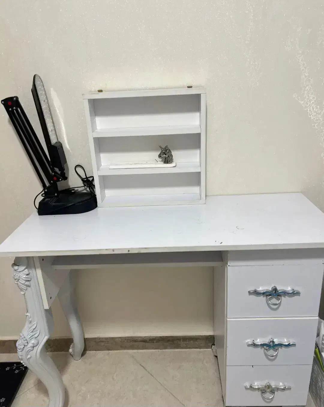 وسایل ارایشگاه وست کنسول و جاکفشی میز تلوزیون|آرایشگاه و سالنهای زیبایی|تهران, جی|دیوار