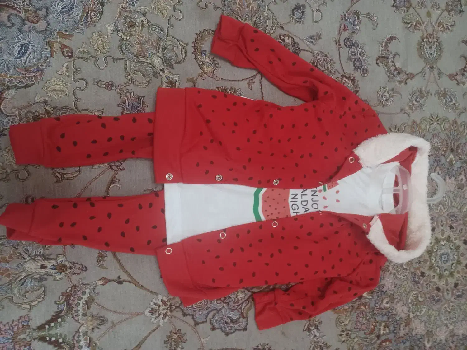 لباس شب یلدا|کفش و لباس بچه|ری, علایین|دیوار