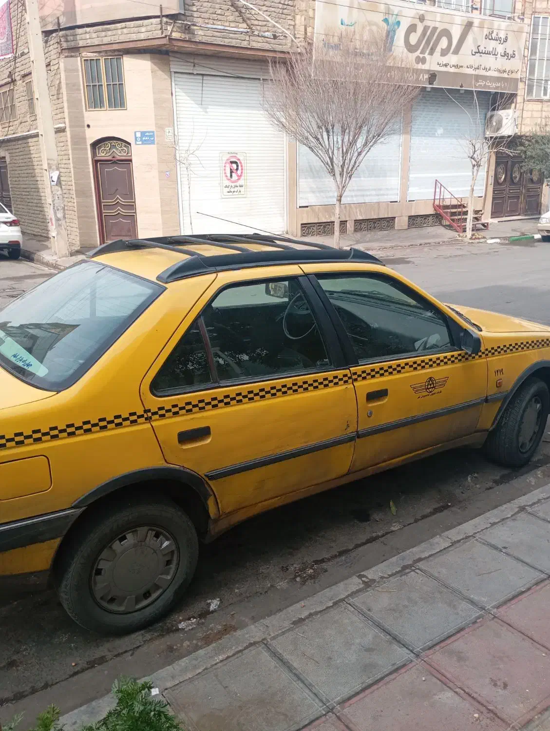 تاکسی پژو مدل 90|خودرو سواری و وانت|قم, لسانی|دیوار