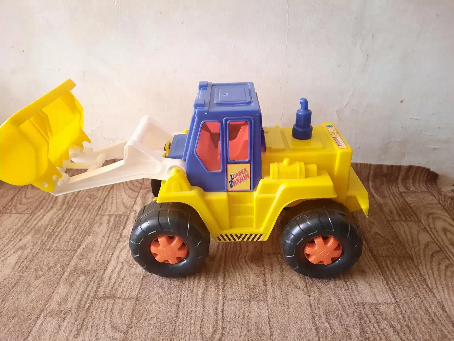 لودر بزرگ اسباب بازی|اسباببازی بچه|هشتگرد, هشتگرد قدیم|دیوار