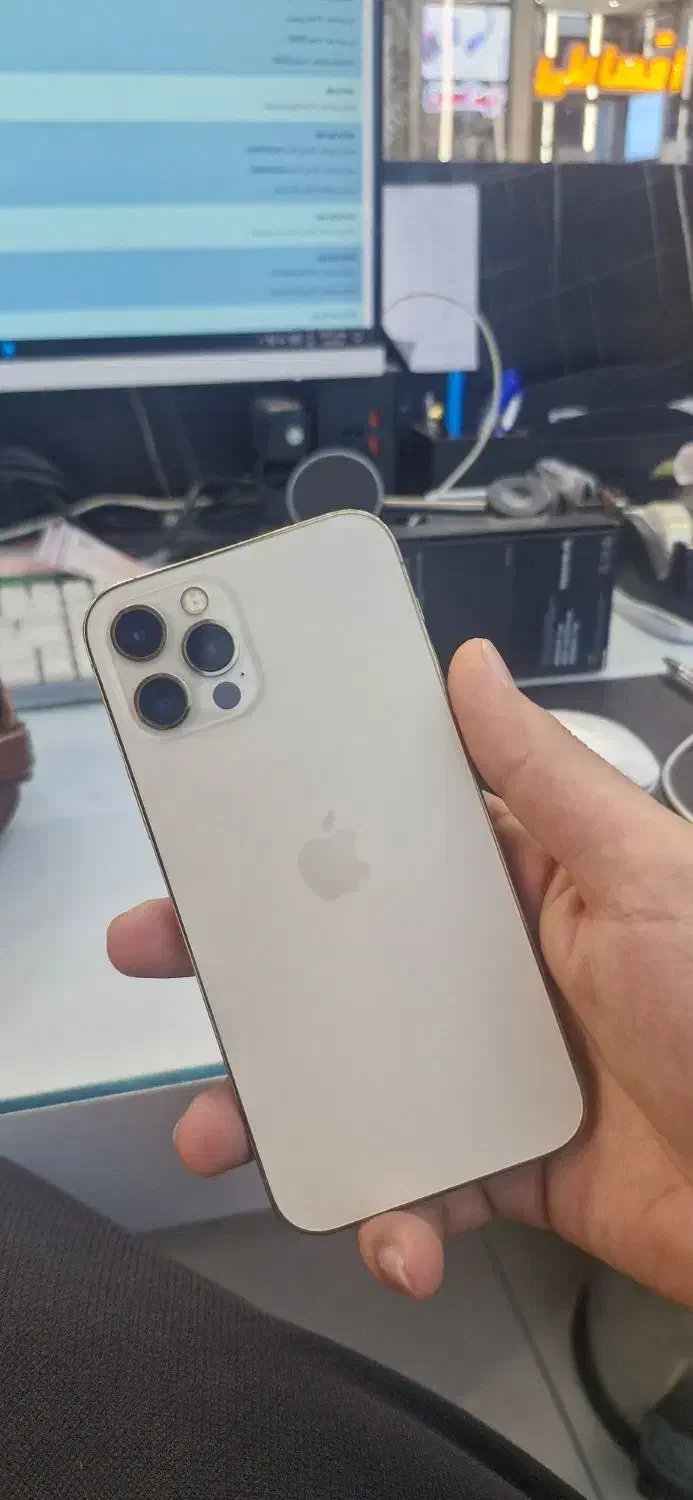 IPHONE 12 PRO|موبایل|اصفهان, گلزار|دیوار