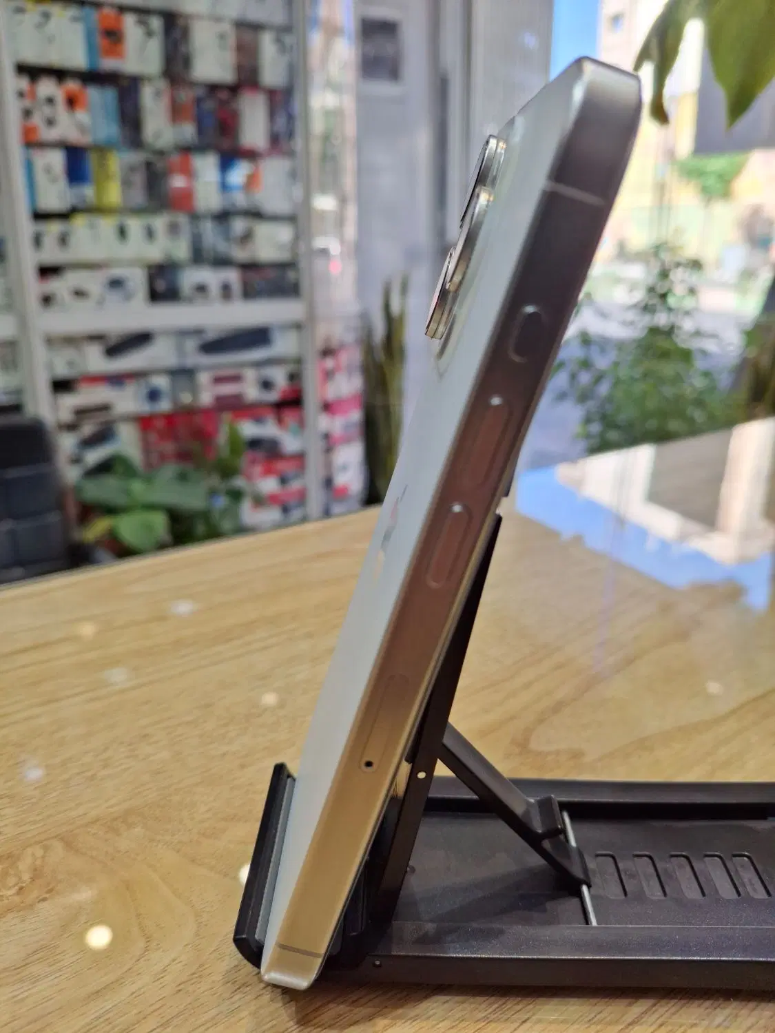 iPhone 15 Pro|موبایل|ساوه, |دیوار