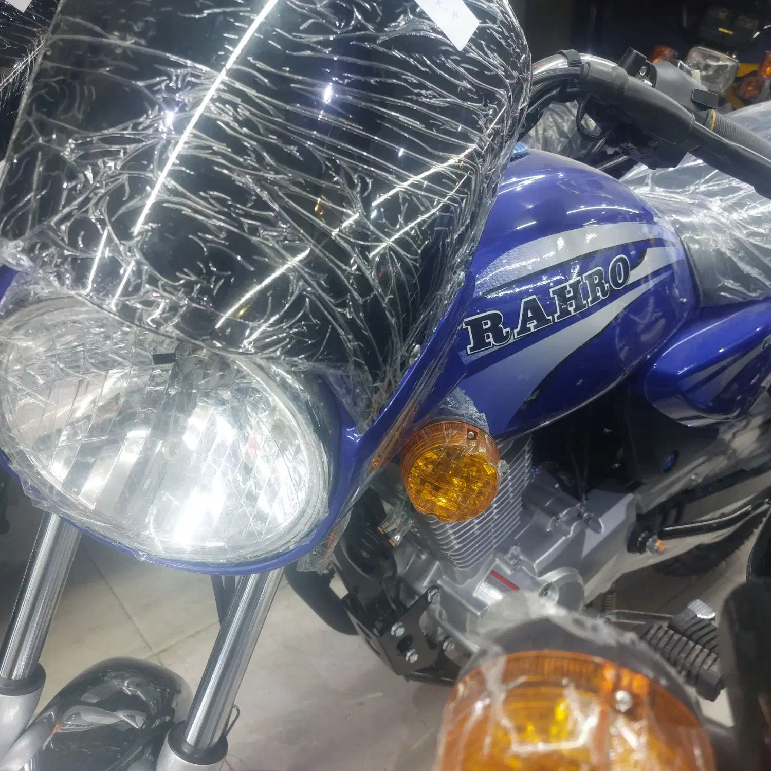 رهرو باکسر ۱۵۰ سیسی چکی زیر قیمت|موتورسیکلت|تهران, بهارستان|دیوار