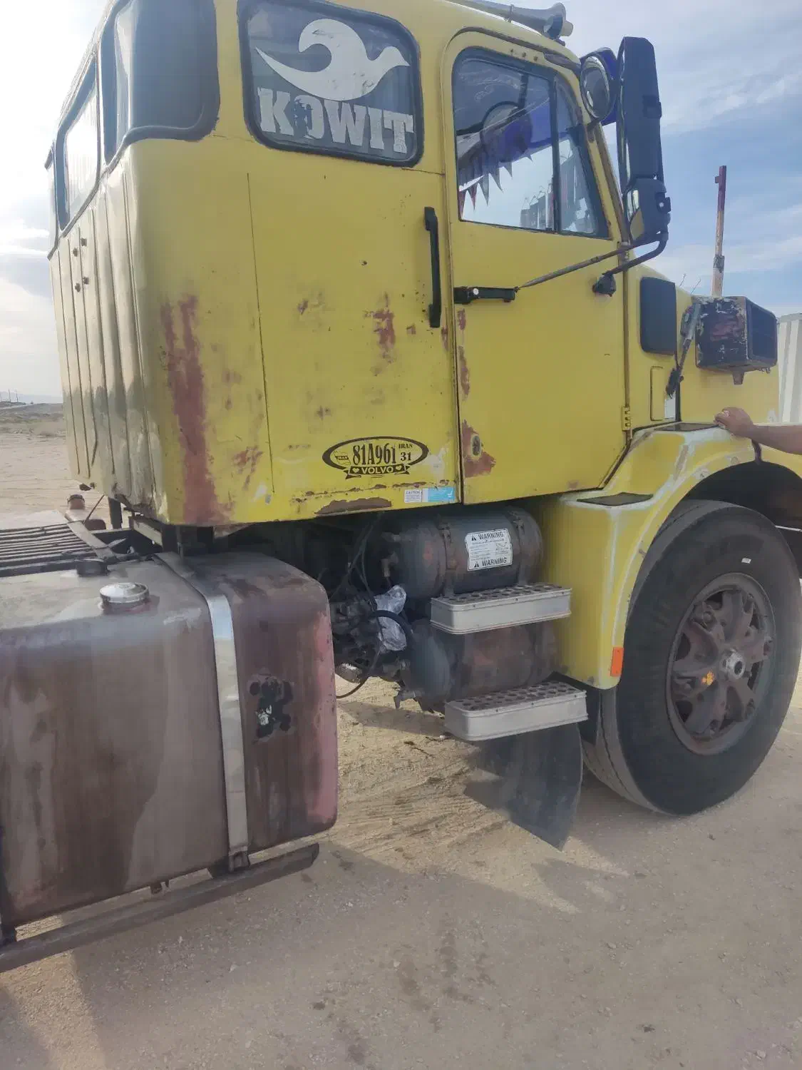 ولوو n12 مدل 71|خودرو سنگین|الیگودرز, |دیوار