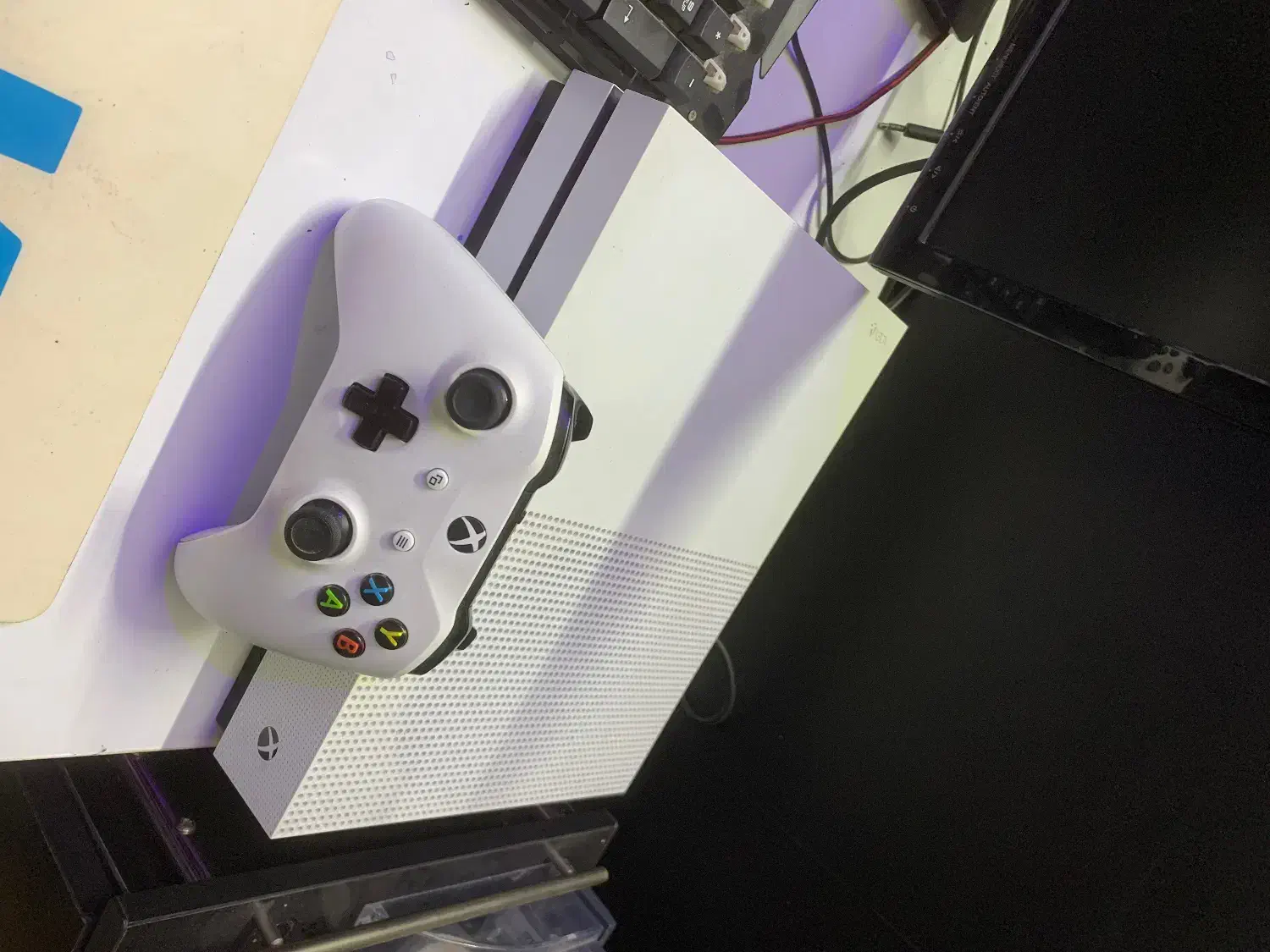 Xbox one s 1tr|کنسول، بازی ویدئویی و آنلاین|اصفهان, ملکشهر|دیوار