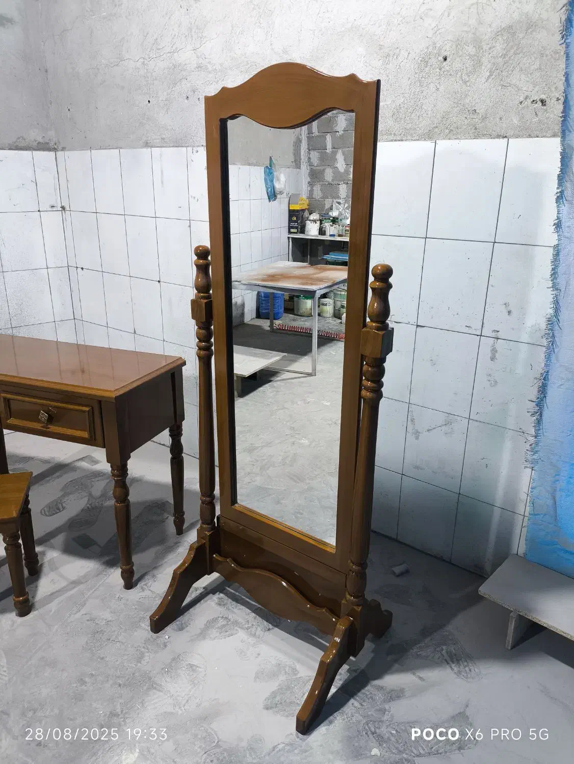 میزآرایش و آینه قدی|تخت و سرویس خواب|گنبد کاووس, |دیوار