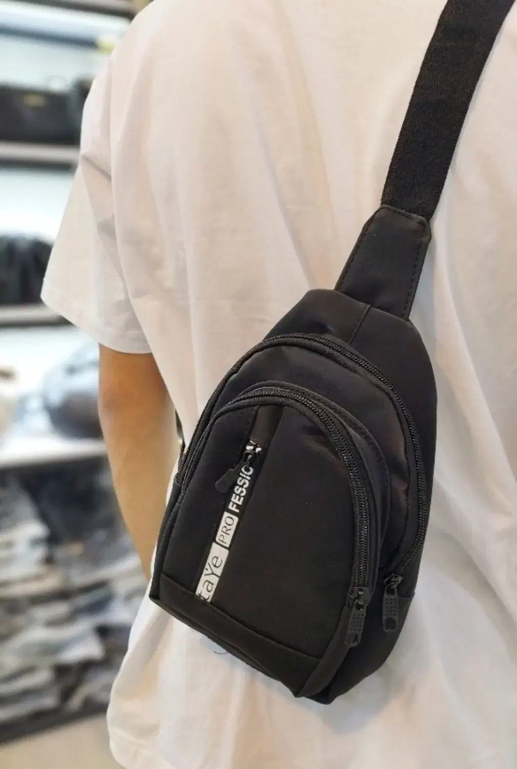 کیف بادی بگ کراس بادی کیف کلاس|کیف، کفش، کمربند|قم, هفت تیر|دیوار