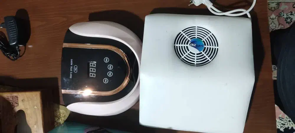 فن ناخن و دستگاه یو وی|آرایشگاه و سالنهای زیبایی|مهاباد (آذربایجان غربی), |دیوار