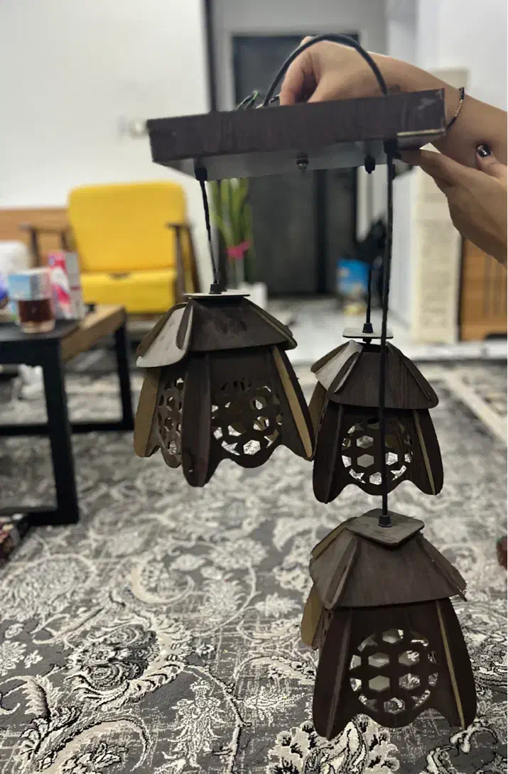 لوستر چوبی|لوستر و چراغ آویز|گلبهار, شهر جدید گلبهار|دیوار