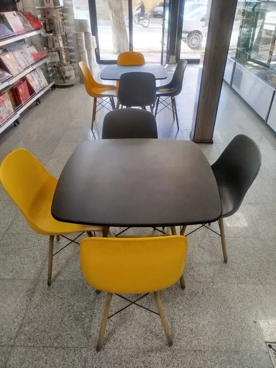 مقداری وسایل مغازه|فروشگاه و مغازه|تویسرکان, |دیوار