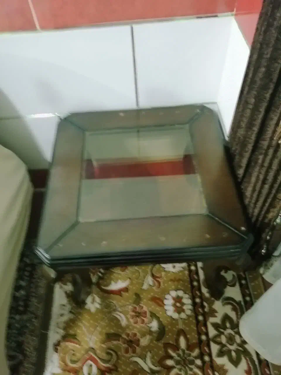 فروش یه دست مبل راحتی به صورت توافقی|مبلمان خانگی و میز عسلی|نجفآباد, گلدشت|دیوار