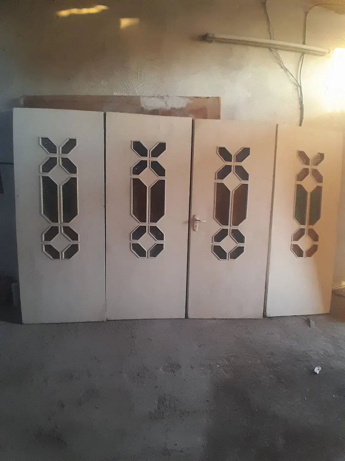 8 عدد درب اتاق منزل|مصالح و تجهیزات ساختمان|اصفهان, گورت|دیوار