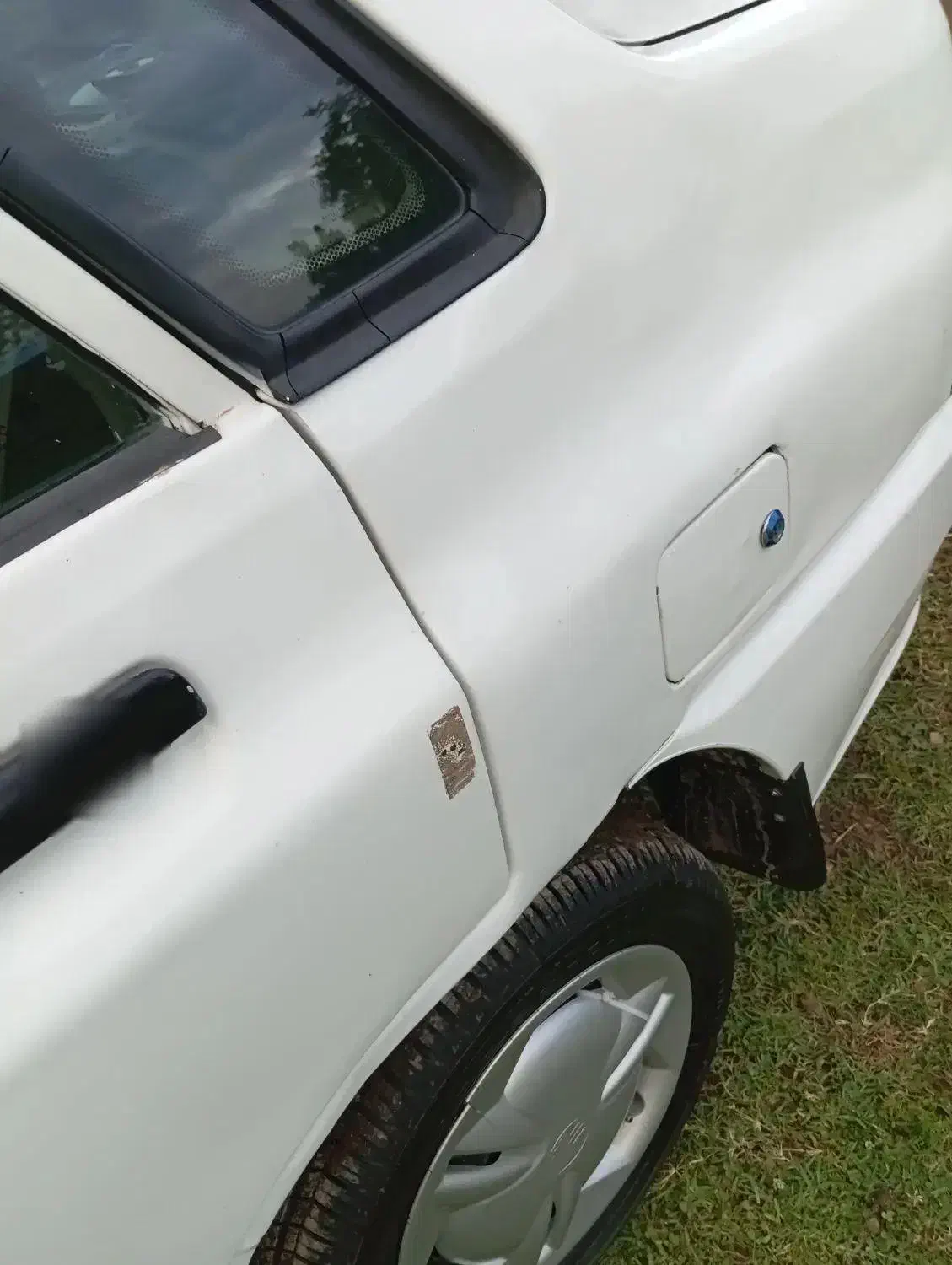 ماشین ۱۳۲ شاستی خورد رنگ داره|خودرو سواری و وانت|فومن, |دیوار