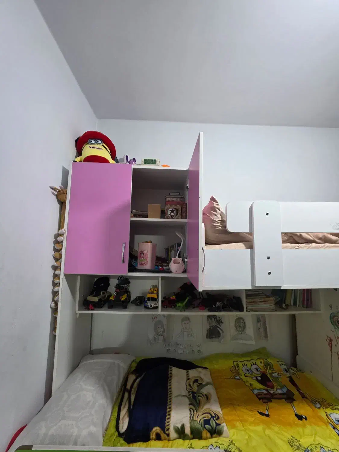 تخت سه طبقه همراه کمد لباس و کتاب خانه|تخت و سرویس خواب|قرچک, شهرک طلائیه|دیوار