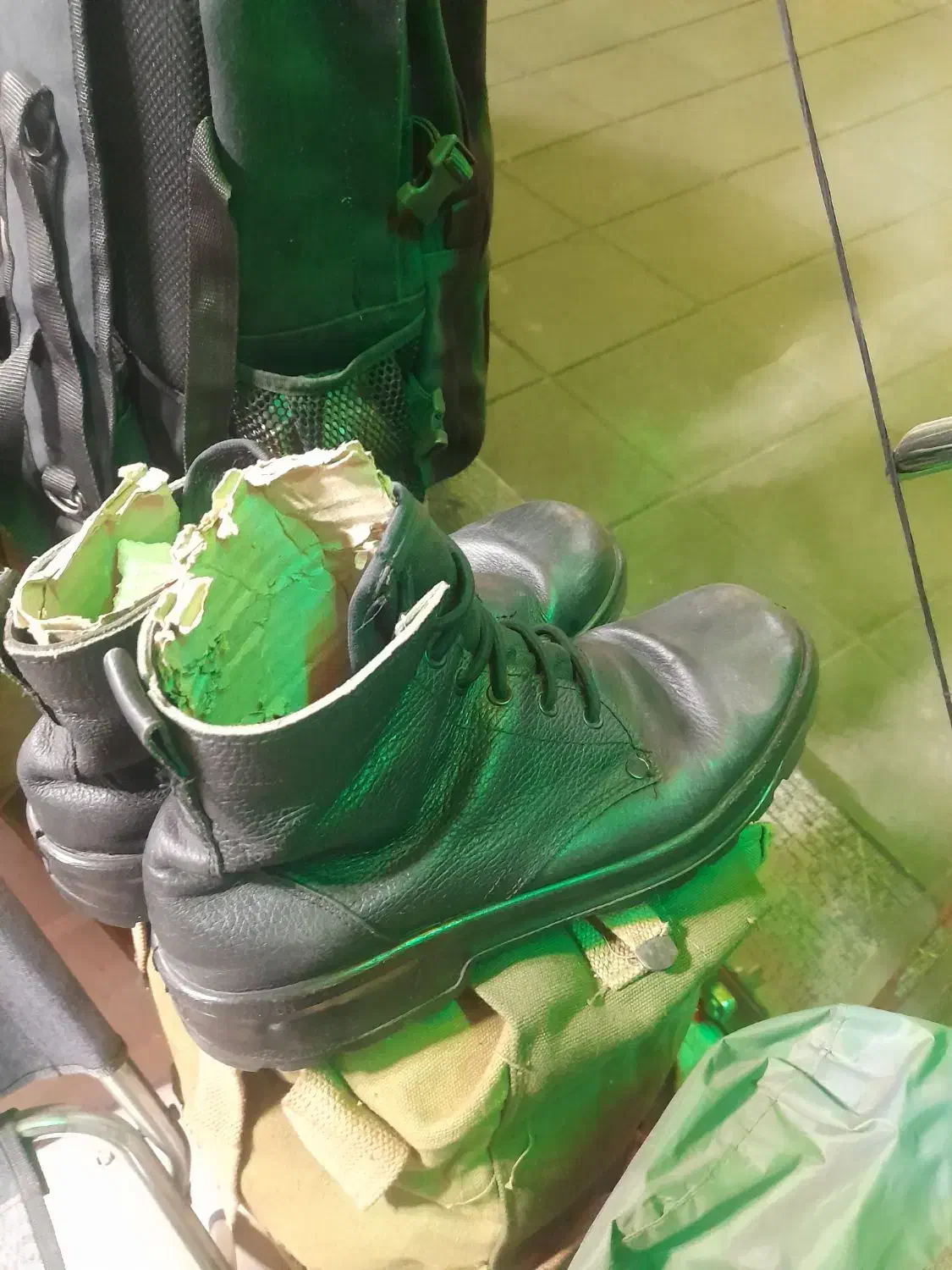 انواع کفش های مناسب وسربازی یا کار|کیف، کفش، کمربند|گلبهار, شهر جدید گلبهار|دیوار