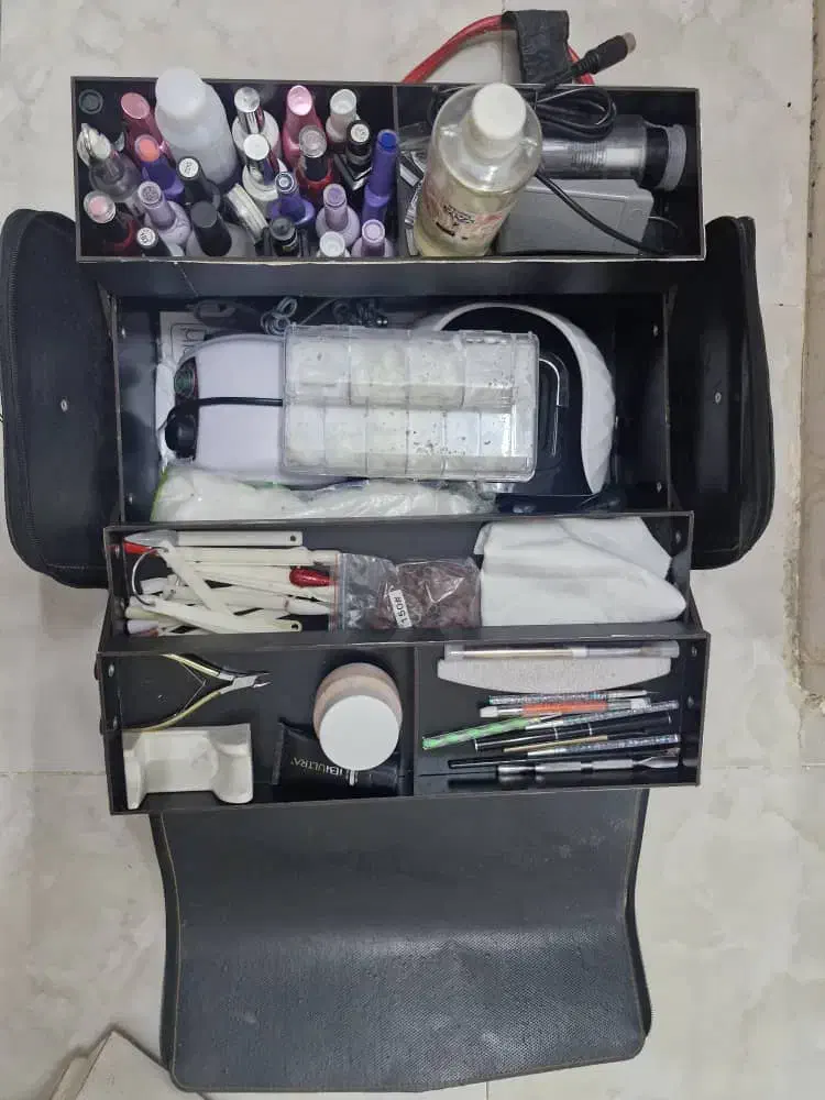 وسایل کاشت ناخن|آرایشی، بهداشتی، درمانی|ری, شهرک نظامی|دیوار