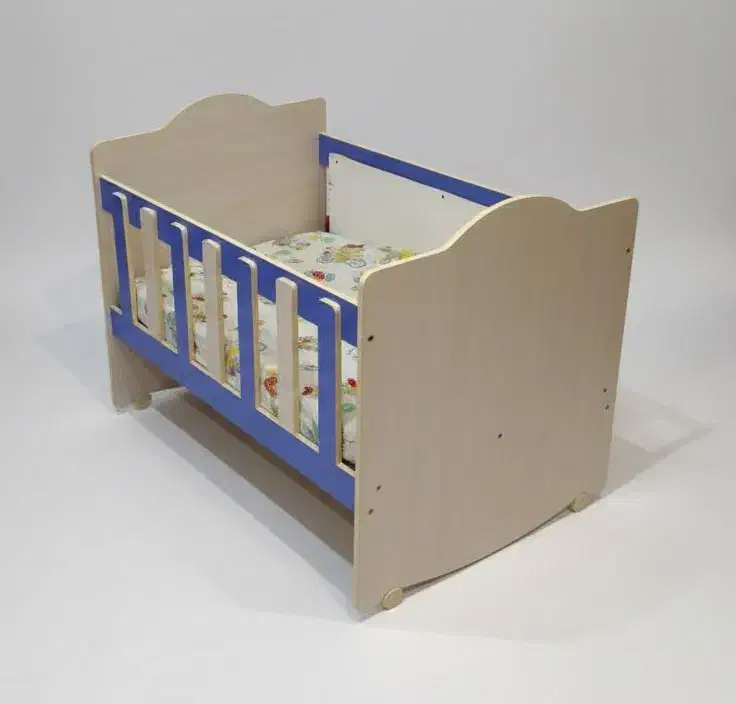 تخت کودک و نوزاد کنار مادر تمیز|تخت و سرویس خواب|مشهد, امیریه|دیوار