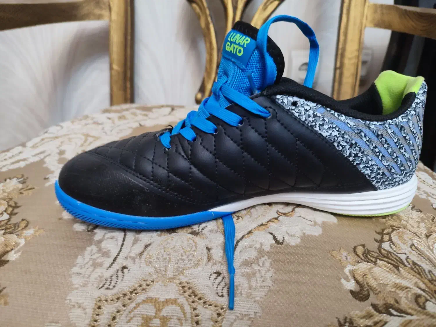 کفش فوتسال لونارگتو سایز ۴۱ ویتنامی|کیف، کفش، کمربند|اصفهان, جلالیه|دیوار