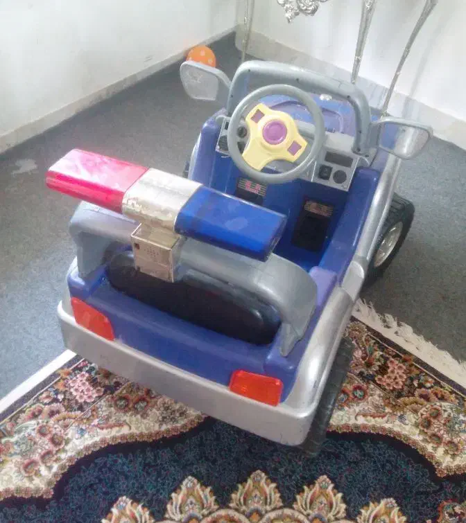 ماشین شارژی تک موتوره تا ۶ سال فقط باتری میخواد|اسباببازی بچه|مشگین شهر, |دیوار