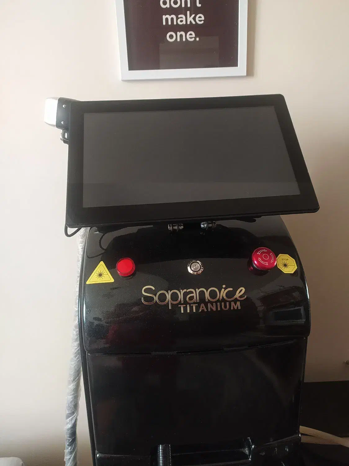 اوپرا تور لیزر همراه مراجع|استخدام درمانی، زیبایی، بهداشتی|قزوین, |دیوار