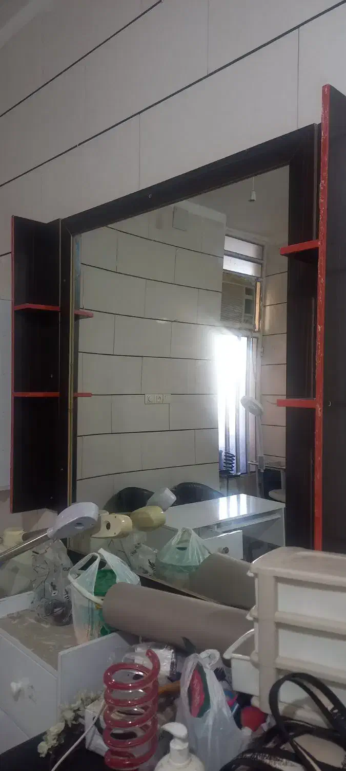 سالن زیبایی|آرایشگاه و سالن‌های زیبایی|باوی, |دیوار