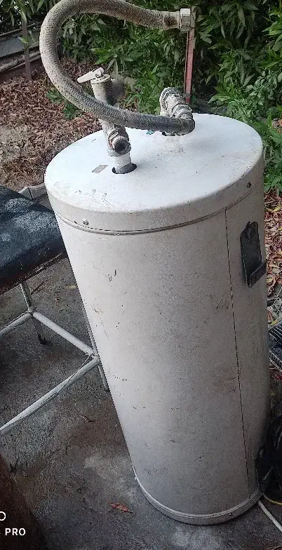 آبگرمکن ۷۰ لیتری|آبگرمکن، پکیج، شوفاژ|بندرعباس, |دیوار