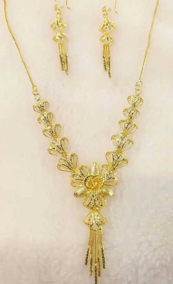 سرویس نقره و گوشواره نقره کپی طلا|جواهرات|مشهد, خواجه ربیع|دیوار