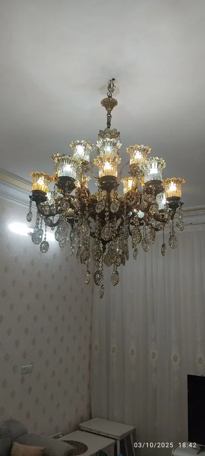 لوستر برنزی سیاه قلم|لوستر و چراغ آویز|قم, پردیسان|دیوار