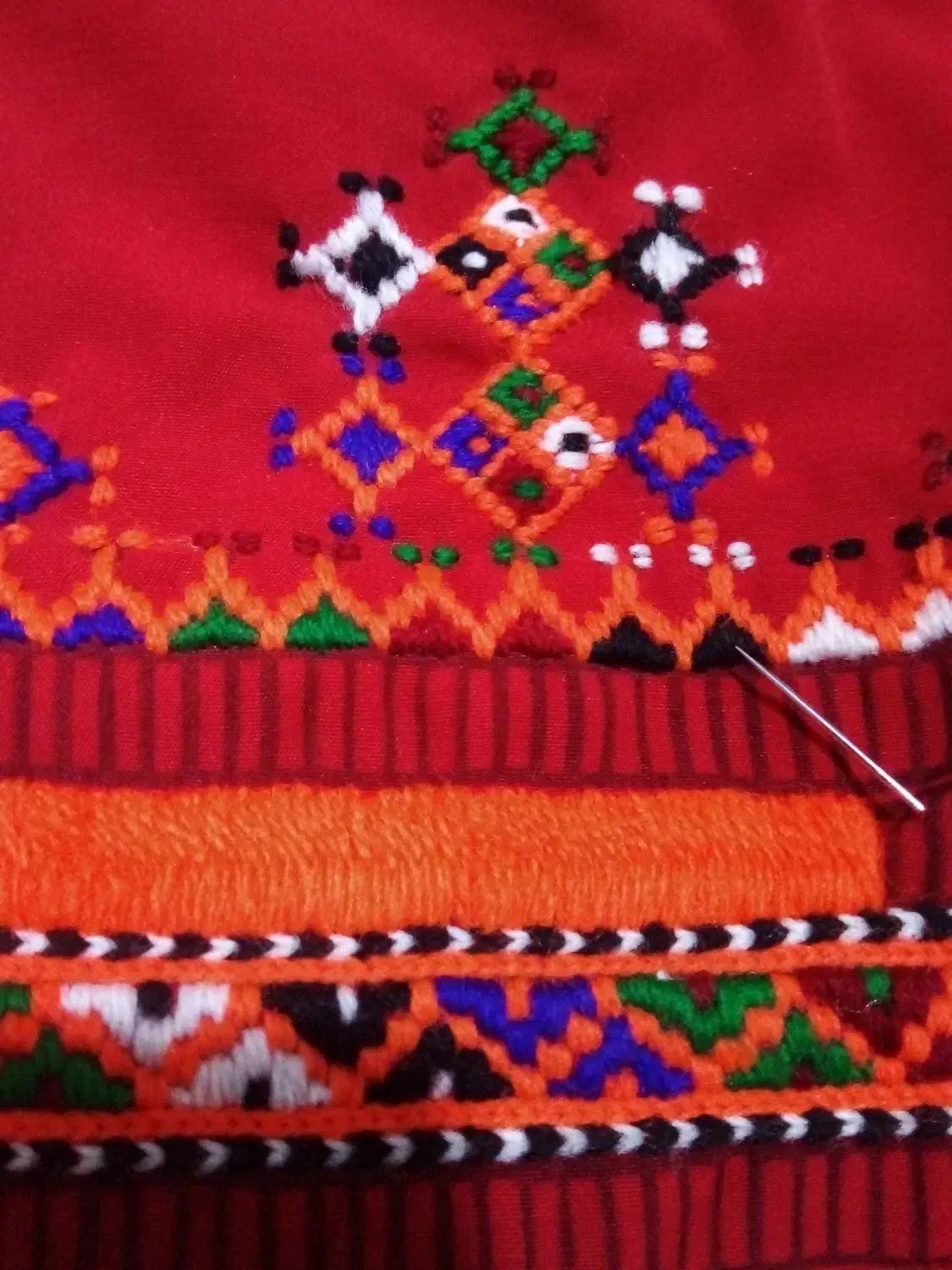 شیرازه دوزم از زابل|لباس|ایرانشهر, |دیوار