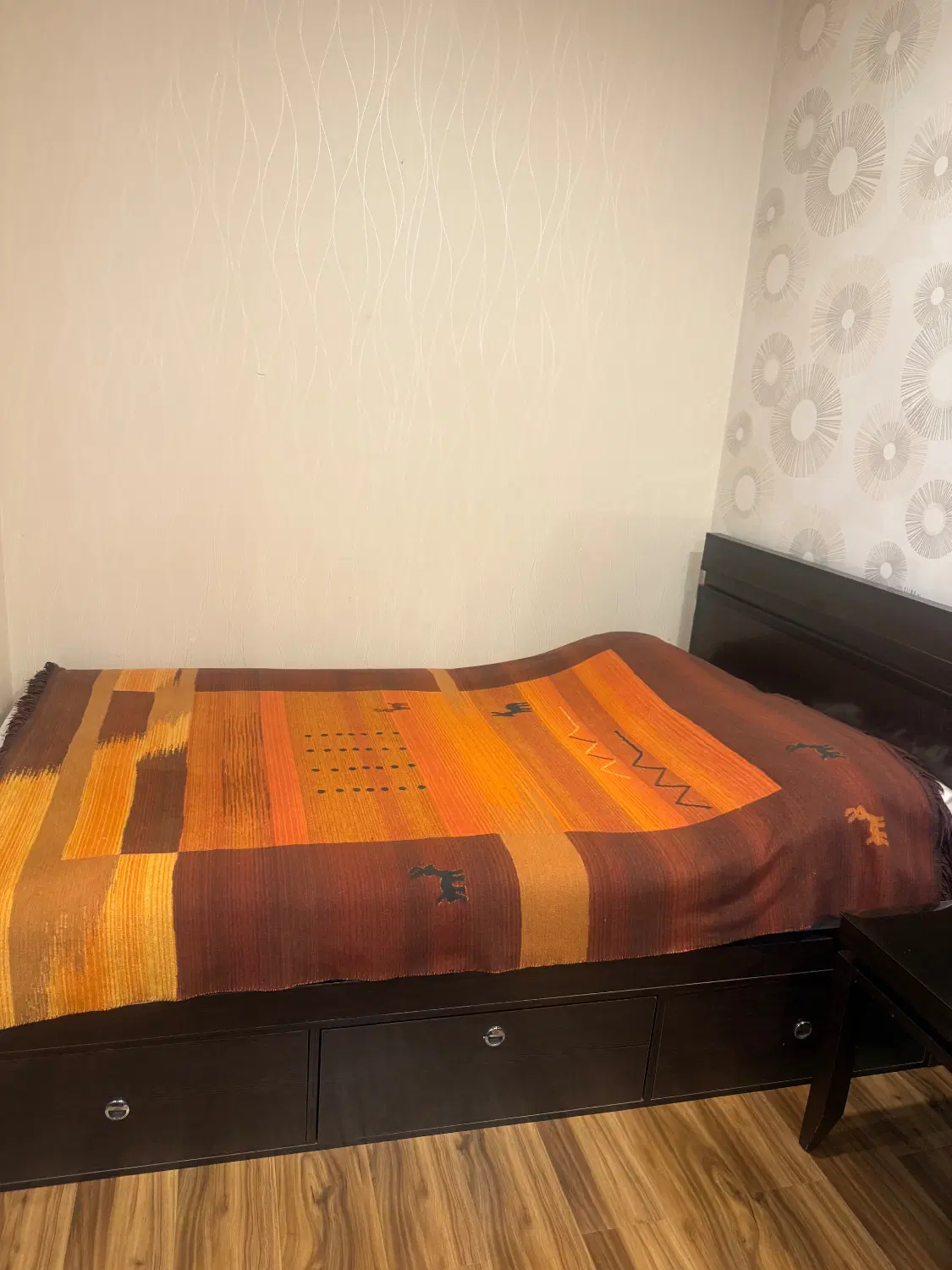 تخت 120 cm|تخت و سرویس خواب|تهران, سیمای ایران|دیوار