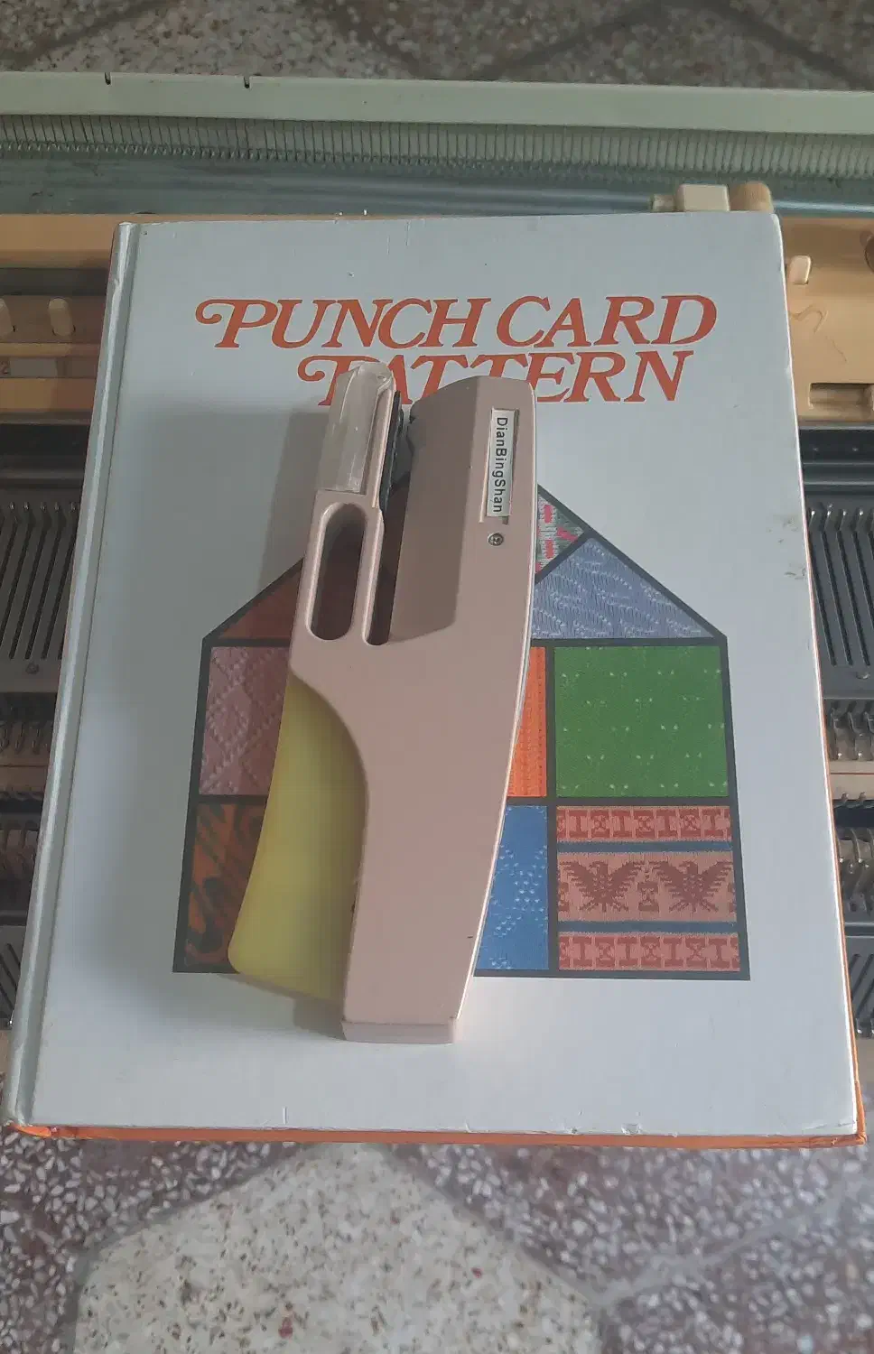 فروش دستگاه بافتنی برادر۸۷۱ و ۸۱۰|چرخ خیاطی و ریسندگی|ساری, |دیوار