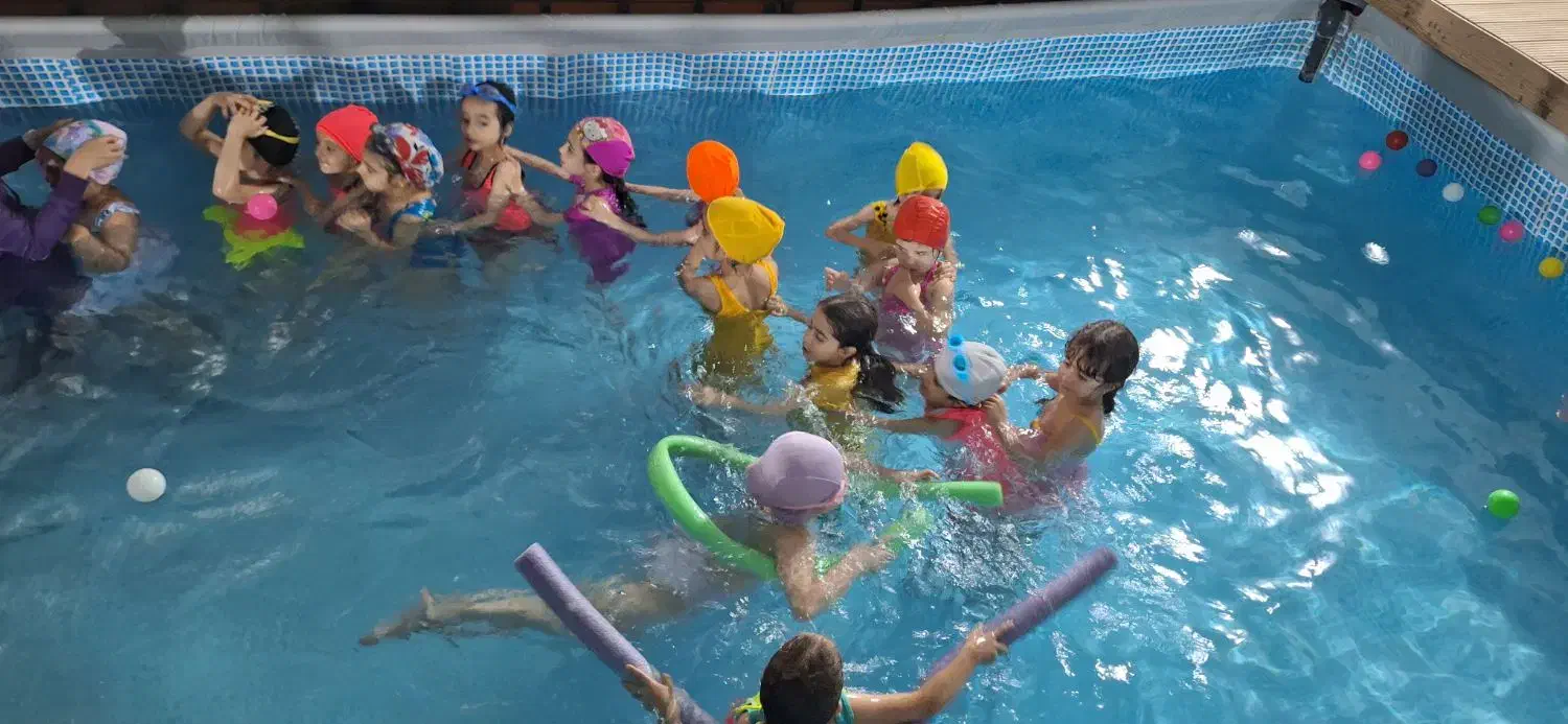 آموزش شنا و ابدرمانی بانوان|خدمات آموزشی|سمنان, |دیوار