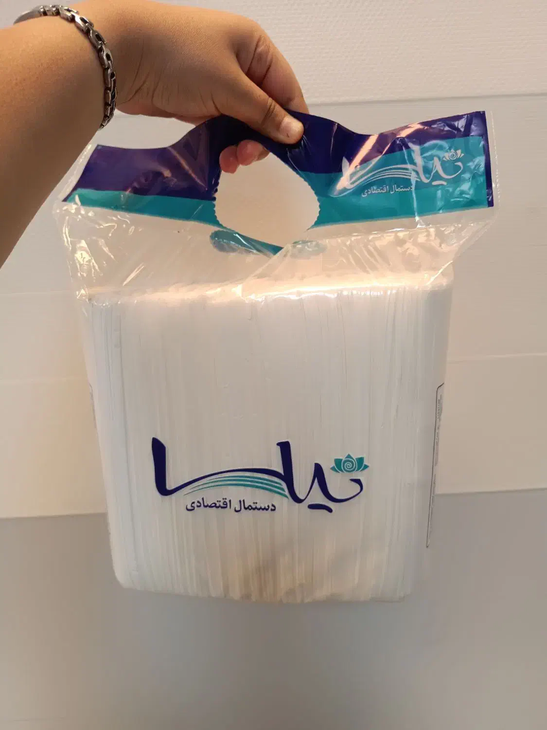 فروش دستمال یک کیلویی لطیف و ورجین|مواد شوینده و دستمال کاغذی|صفادشت, |دیوار