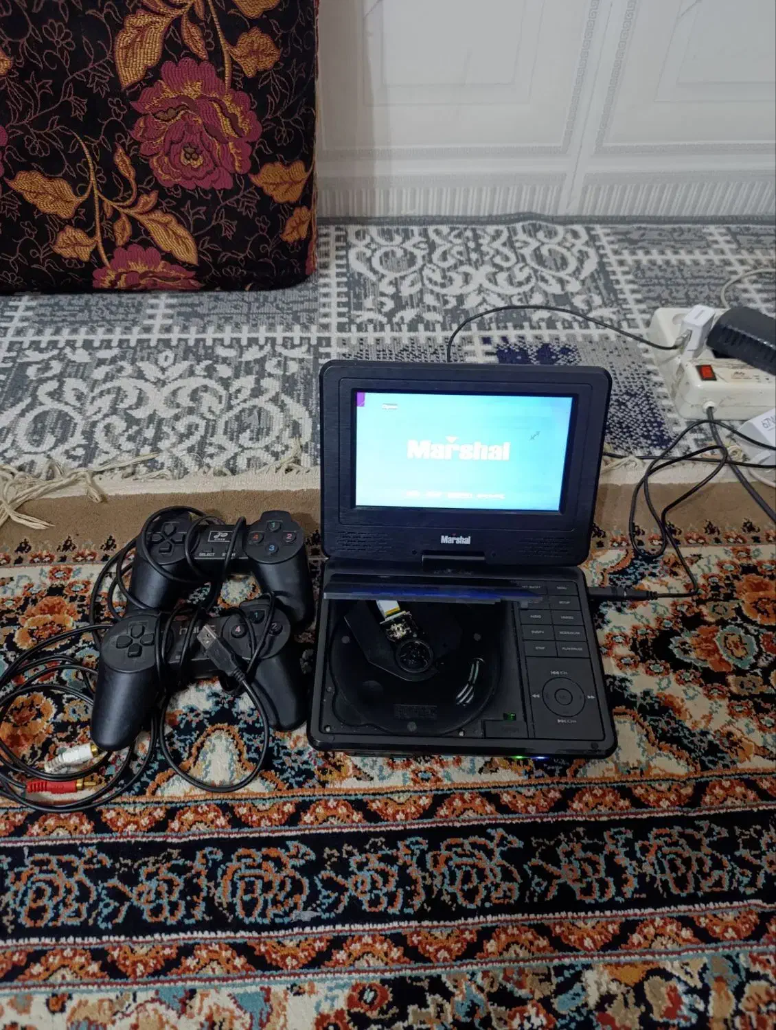 مانیتور|پخشکننده DVD و ویدیو|بروجرد, |دیوار