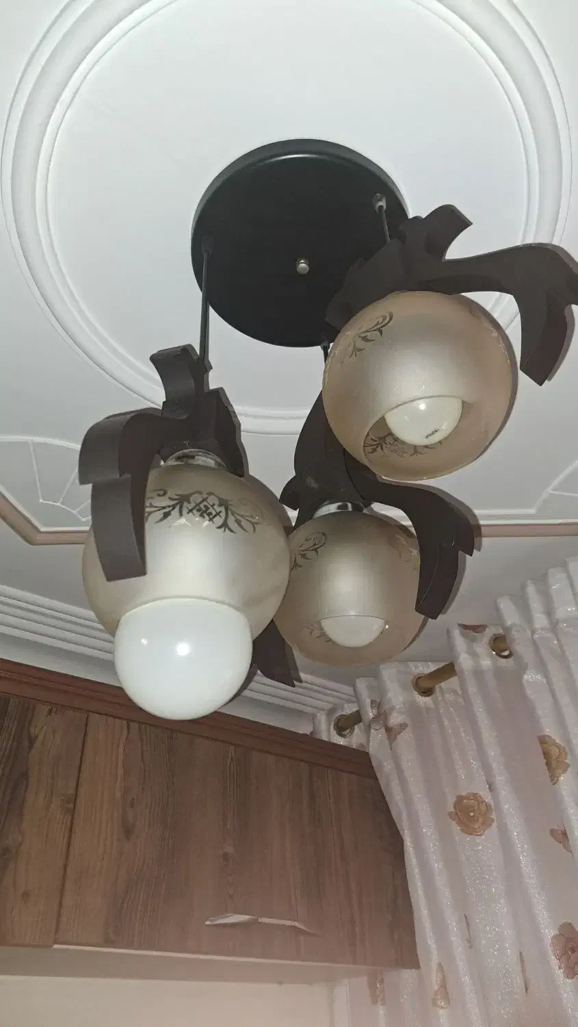 لوستر|لوستر و چراغ آویز|رشت, شالکو|دیوار