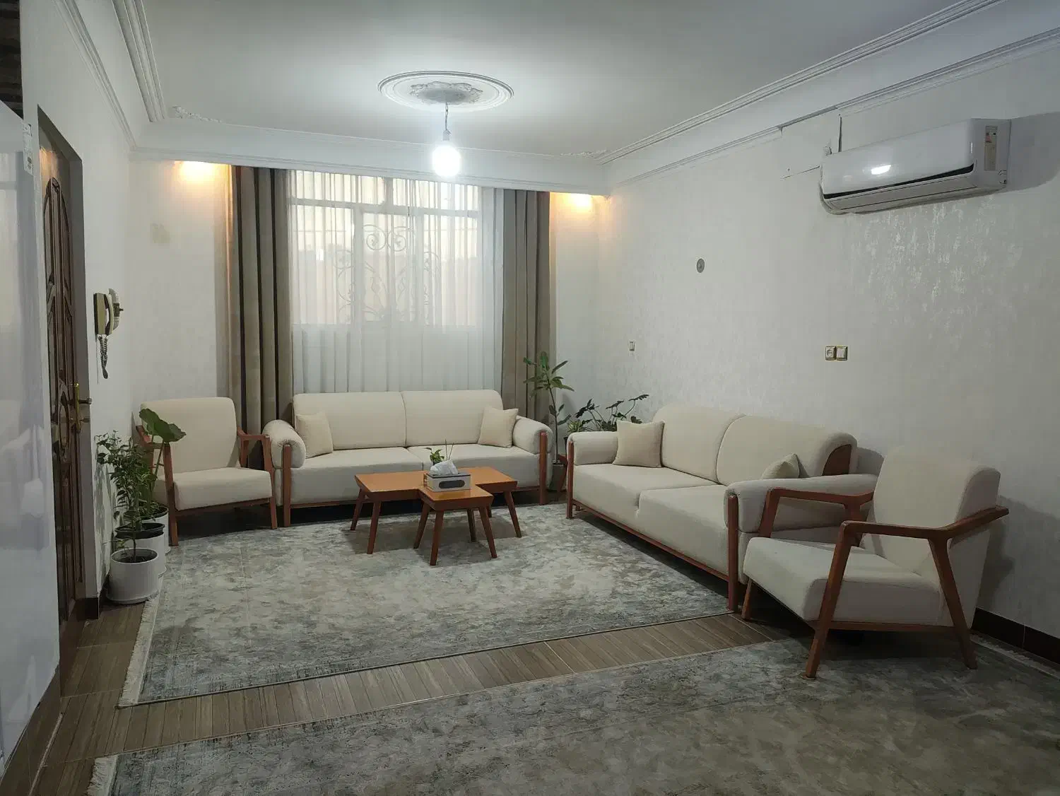 خانه ویلایی بسیار شیک و تمیز(سه طبقه/دوطبقه مجزا)|فروش خانه و ویلا|قرچک, میرزائی شمالی|دیوار