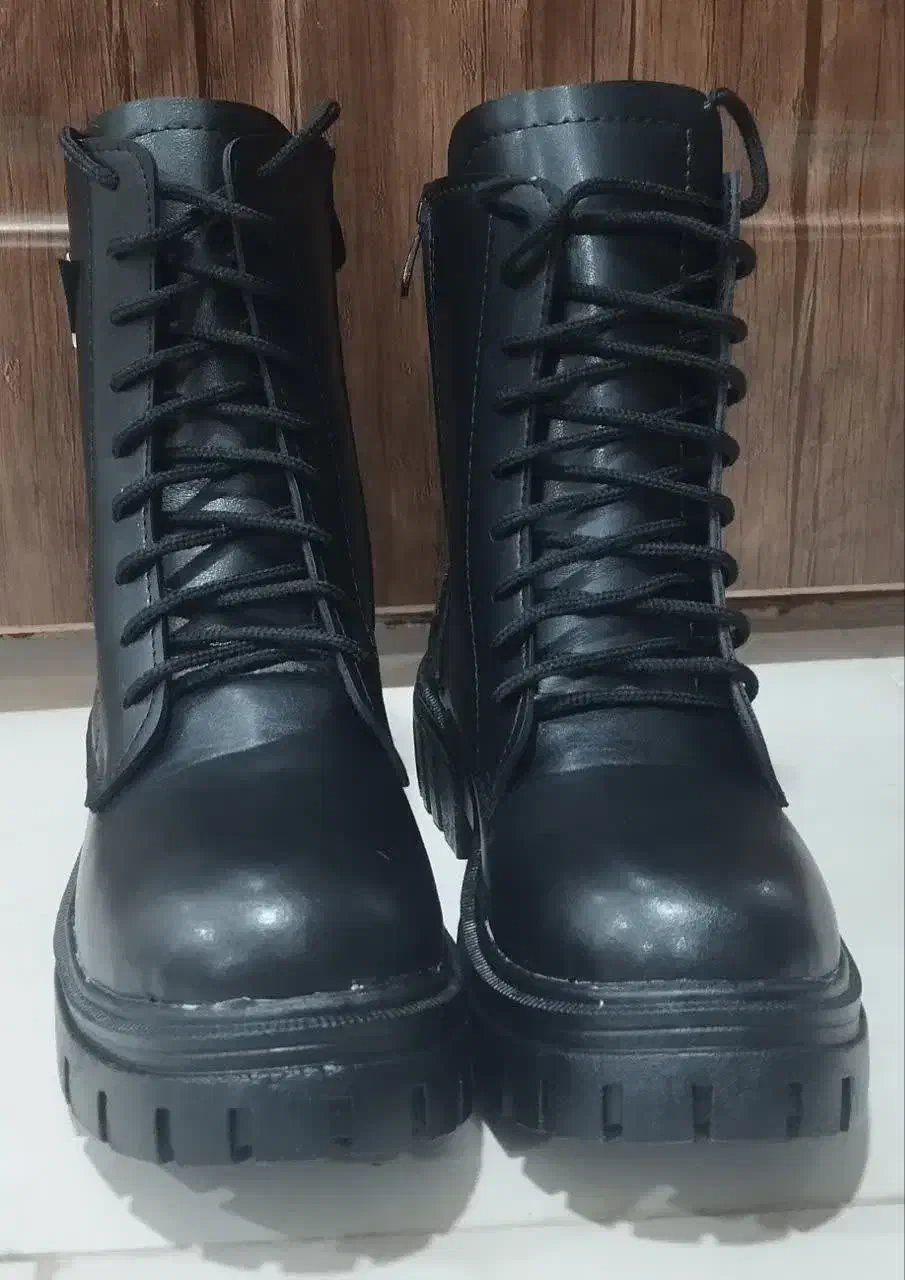 کفش نیم بوت سایز 40|کیف، کفش، کمربند|آبادان, |دیوار