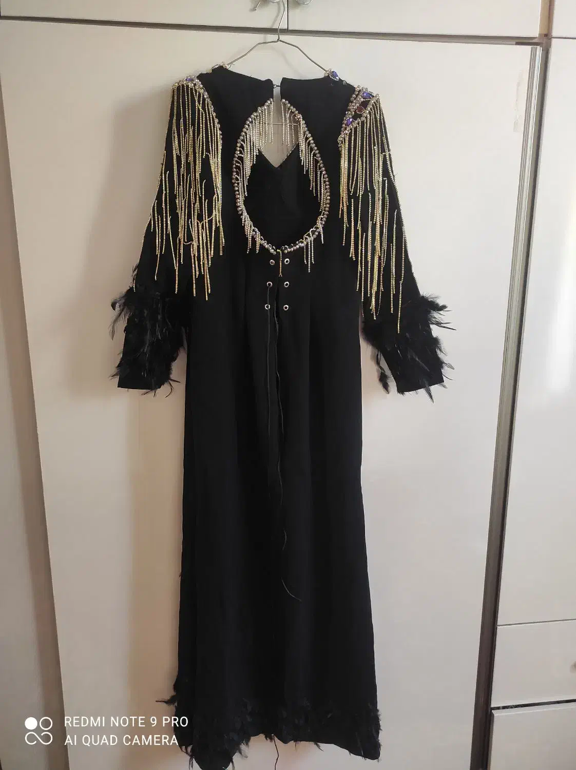 لباس مجلسی|لباس|پارسآباد, |دیوار