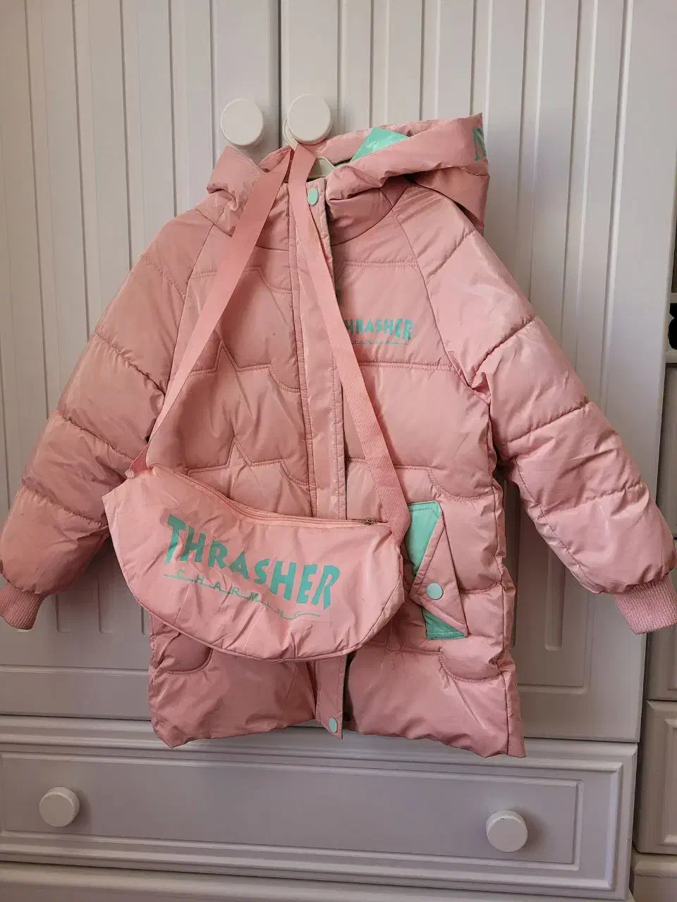 کاپشن پیرهن|لباس|سبزوار, امیر کبیر|دیوار