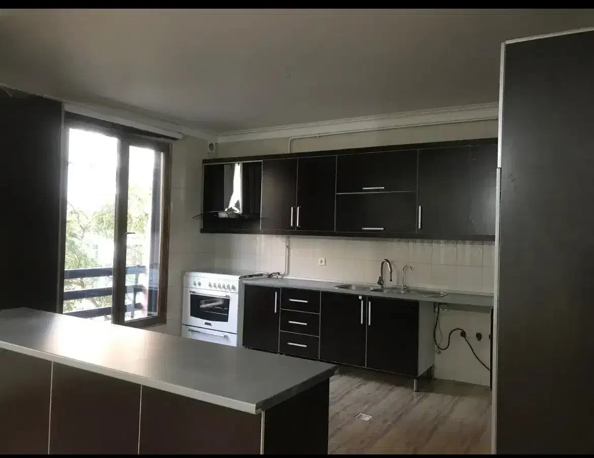 سرتک160مترفول امکانات3خواب شیک تمیز//املاک نیایش//|اجارهٔ آپارتمان|قزوین, |دیوار