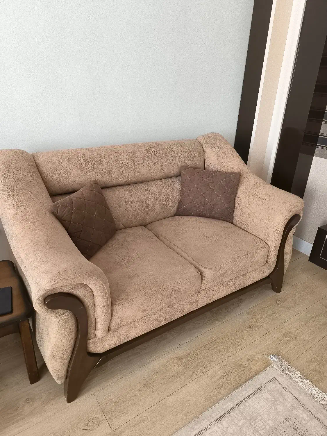 مبلمان پنج نفره|مبلمان خانگی و میز عسلی|خواف, |دیوار