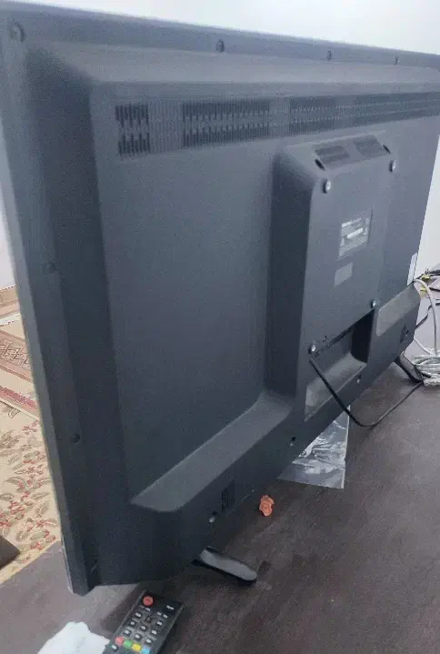 هایسنس 40 اینچ|تلویزیون و پروژکتور|بهبهان, |دیوار