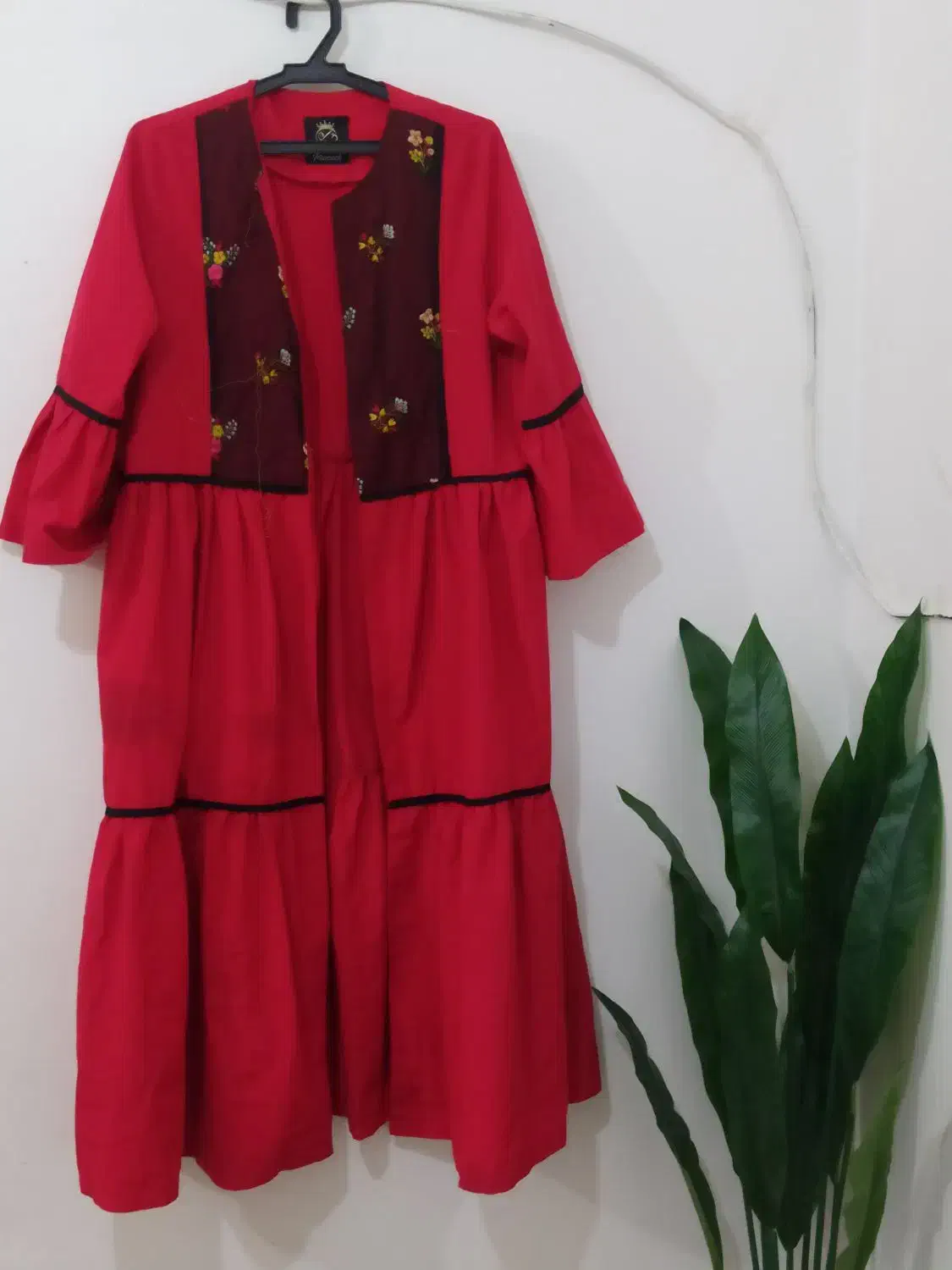 مانتو|لباس|بروجرد, |دیوار