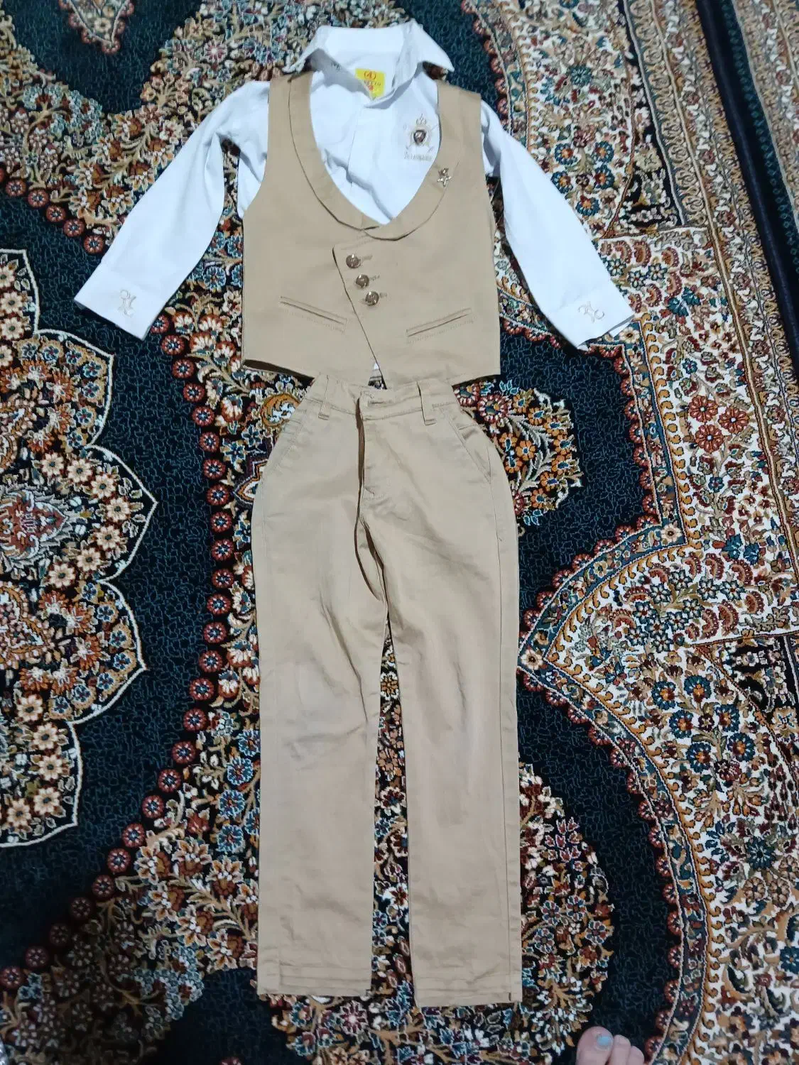 پیراهن و شلوار و جلیقه مجلسی|کفش و لباس بچه|کرج, کمالشهر|دیوار