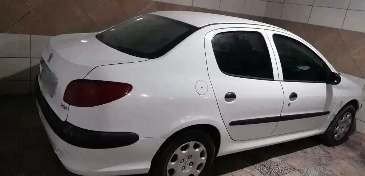 خودرو ۲۰۶ sd مدل ۹۴ فابریک کم کار|خودرو سواری و وانت|شیراز, باهنر|دیوار