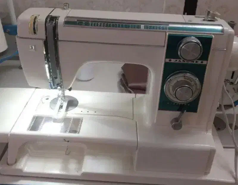 چرخ خیاطی ژانومه 813 زاپن|چرخ خیاطی و ریسندگی|تهران, خلیج فارس|دیوار
