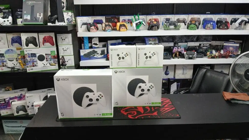 Xbox Series S 1TB سفید|کنسول، بازی ویدئویی و آنلاین|کرج, عظیمیه|دیوار