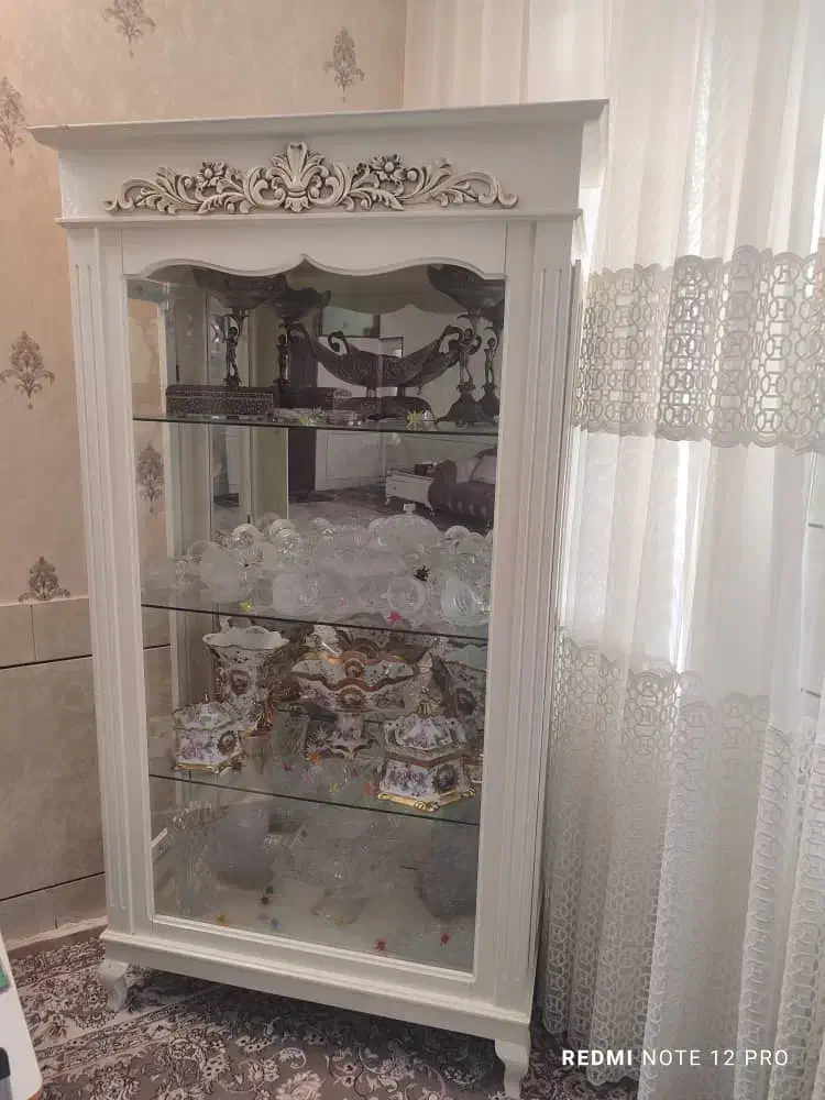 ویترین درحدنو رنگ سفید|بوفه، ویترین، کنسول|بروجن, |دیوار