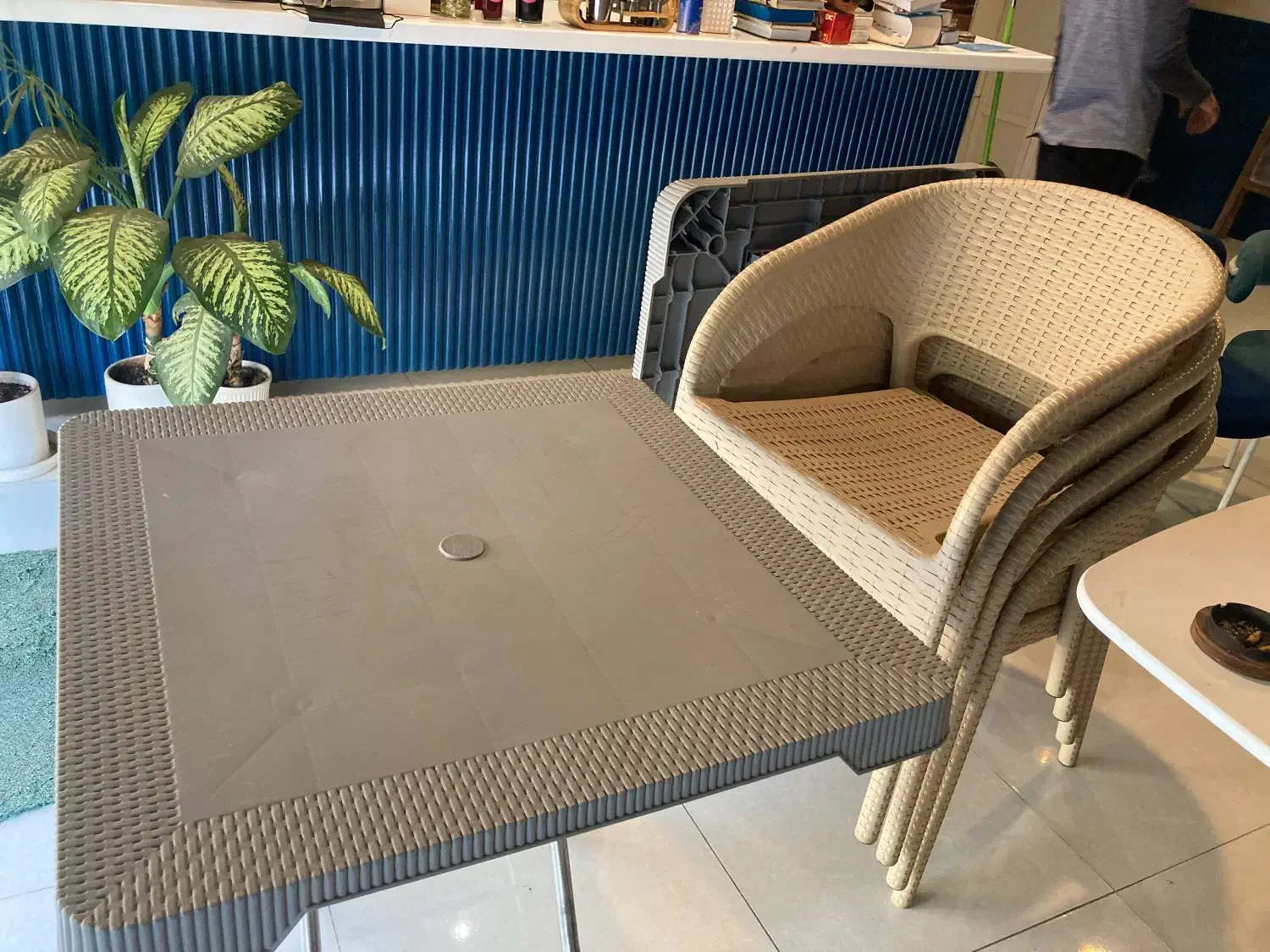 فروش میز و صندلی کافی شاپ|کافیشاپ و رستوران|الوند, |دیوار